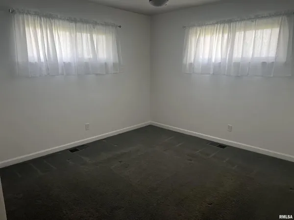 $145,000 | 610 Sandusky Street, Jacksonville, IL 62650