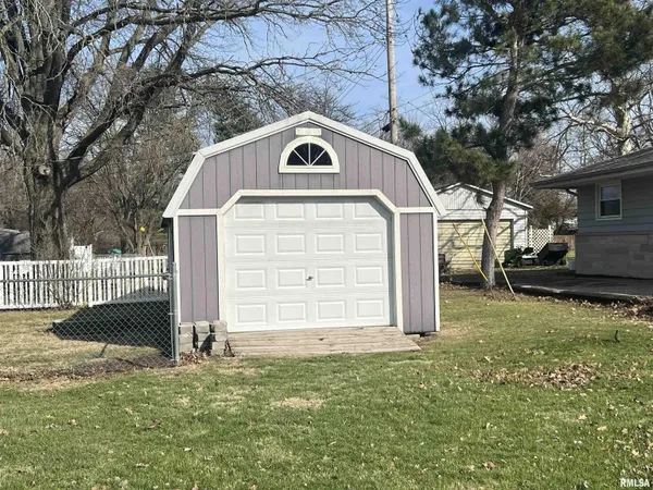 $145,000 | 610 Sandusky Street, Jacksonville, IL 62650