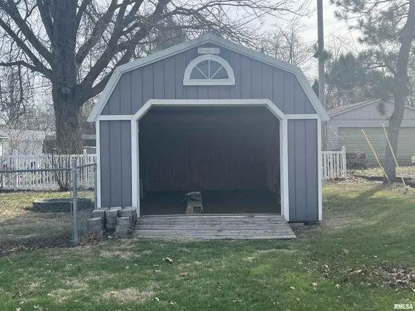 $145,000 | 610 Sandusky Street, Jacksonville, IL 62650