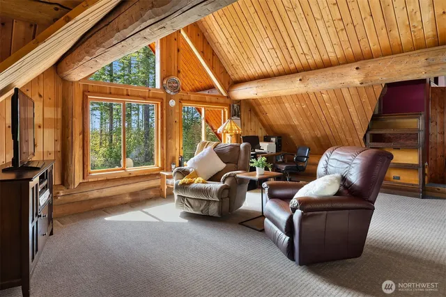 $1,500,000 | 16406 May Creek Road, Gold Bar, WA 98251