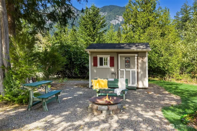 $1,500,000 | 16406 May Creek Road, Gold Bar, WA 98251