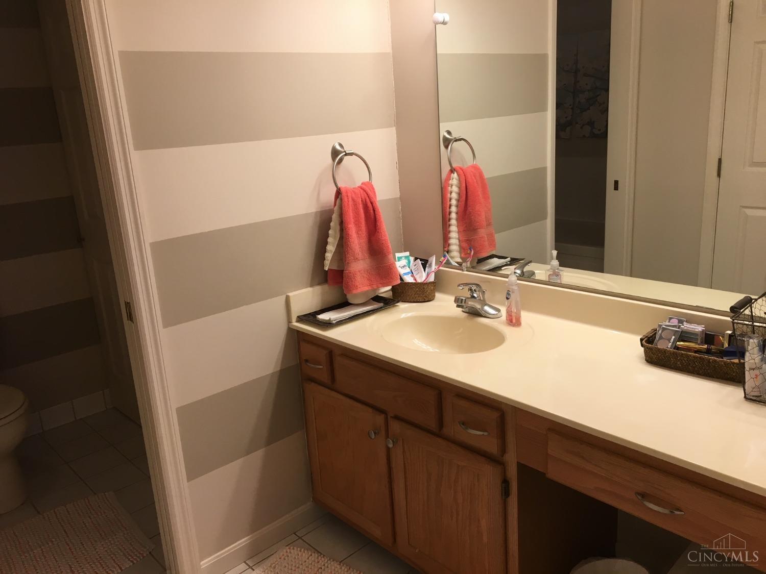 3685 Galbraith Road, Unit 36 Cincinnati, OH 45247 - Photo 20 of 23 Gallery Image 20