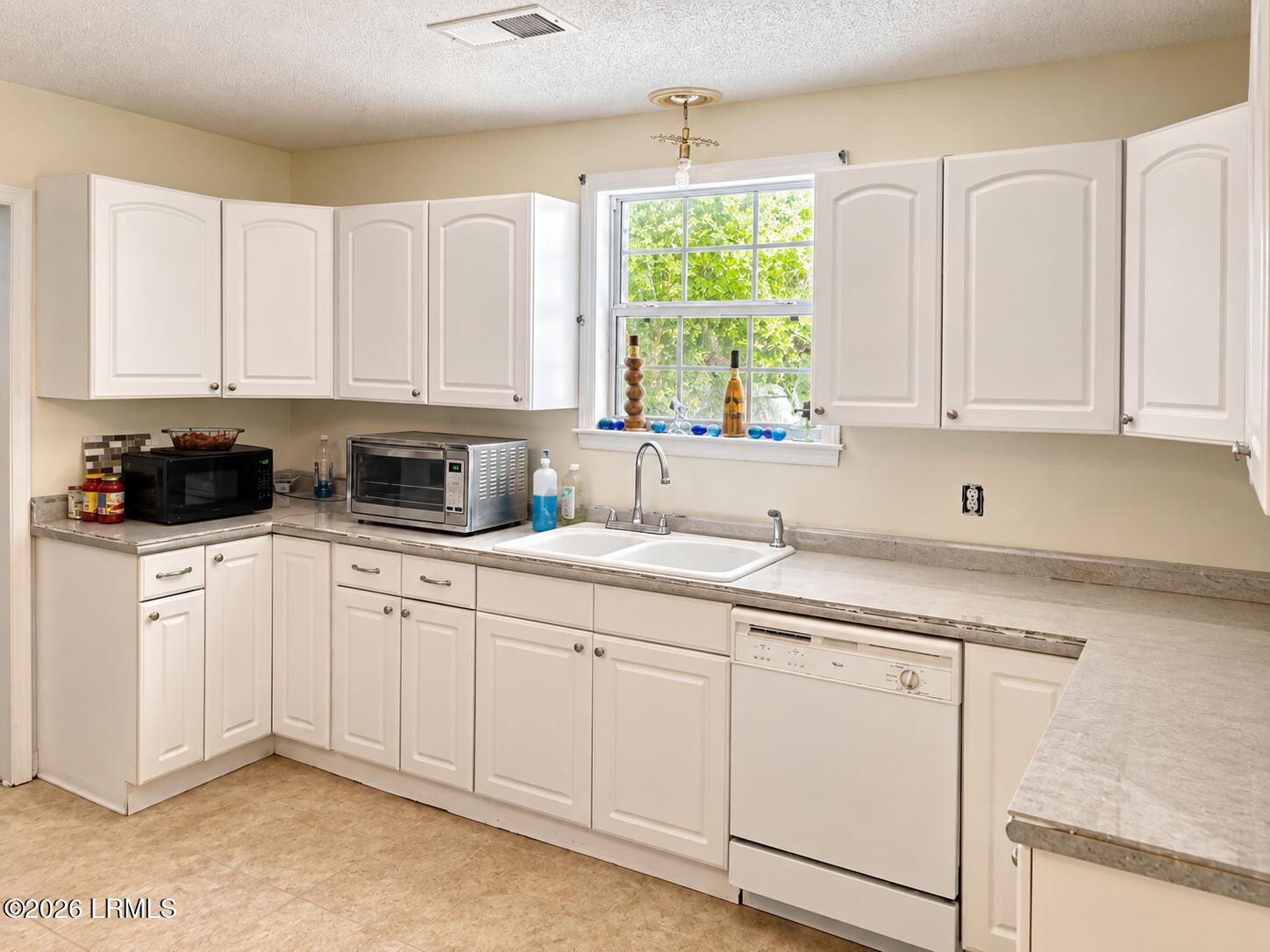 KITCHEN ANGLE 2
