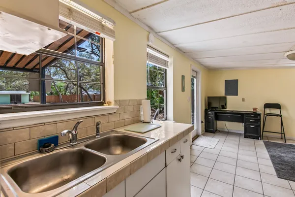$375,000 | 82 Coastal Highway, Panacea, FL 32346