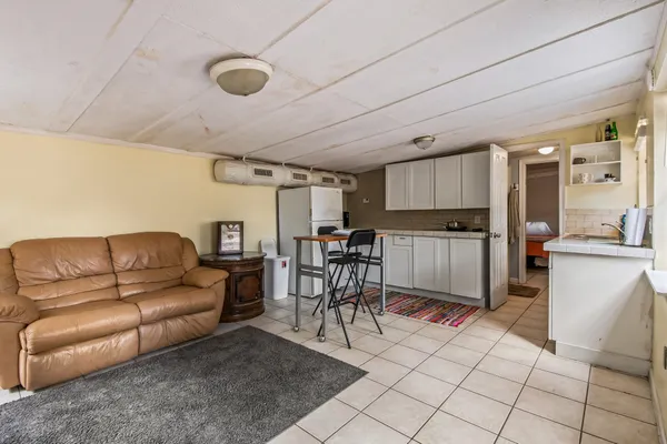 $375,000 | 82 Coastal Highway, Panacea, FL 32346