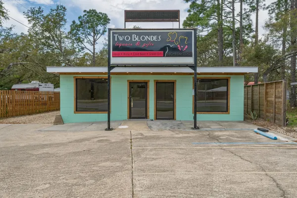 $375,000 | 82 Coastal Highway, Panacea, FL 32346