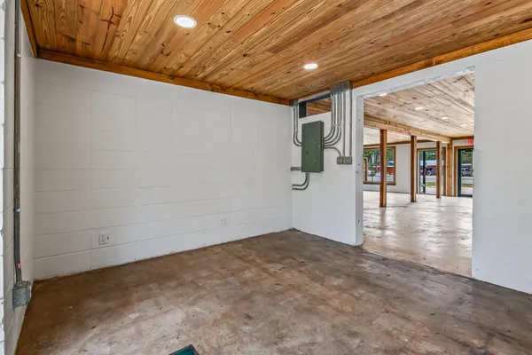 $375,000 | 82 Coastal Highway, Panacea, FL 32346