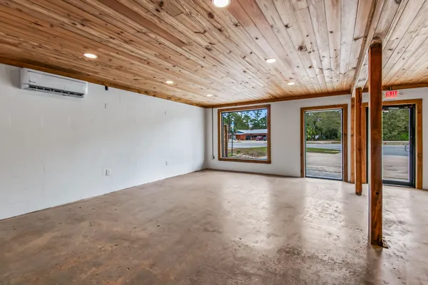 $375,000 | 82 Coastal Highway, Panacea, FL 32346