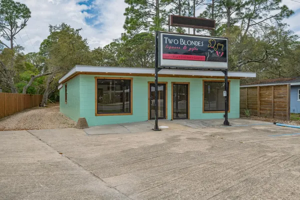 $375,000 | 82 Coastal Highway, Panacea, FL 32346