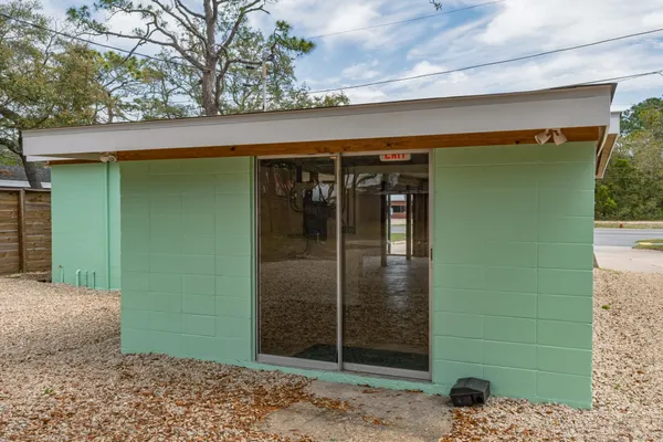 $375,000 | 82 Coastal Highway, Panacea, FL 32346