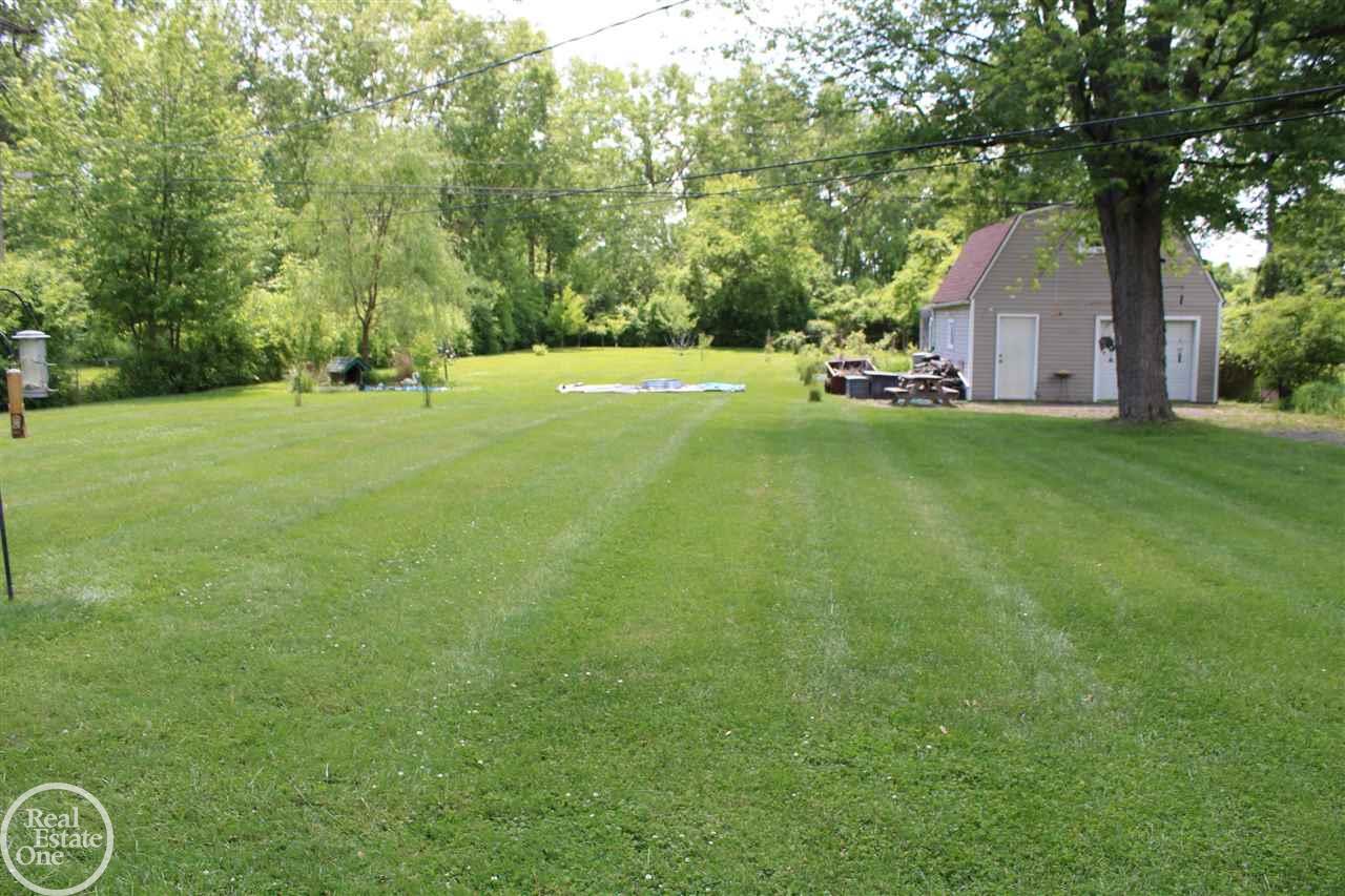 19580 Faulman Road Clinton Township, MI 48035 - Photo 22 of 24 50043057-21.JPG