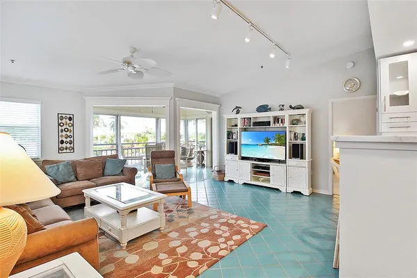 $8,200 | 1343 Siesta Bayside Drive, Unit 1343C, Sarasota, FL 34242