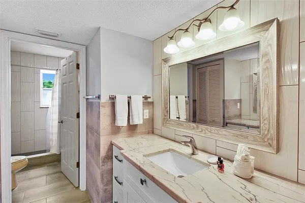 $8,200 | 1343 Siesta Bayside Drive, Unit 1343C, Sarasota, FL 34242