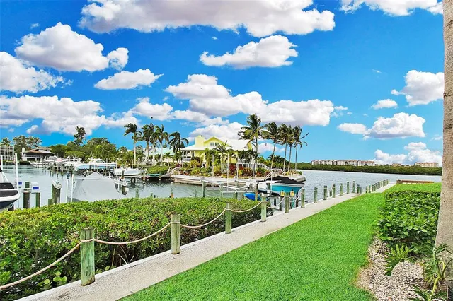 $8,200 | 1343 Siesta Bayside Drive, Unit 1343C, Sarasota, FL 34242