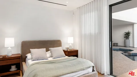 $19,499,000 | 31388 Broad Beach Road, Malibu, CA 90265