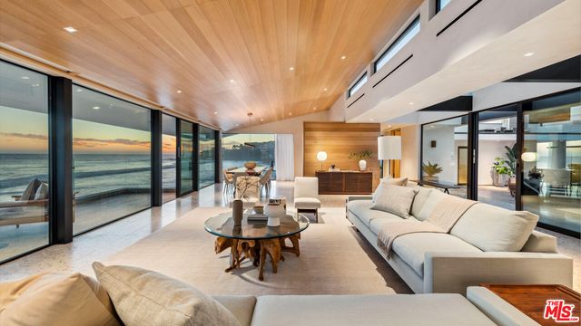 $19,499,000 | 31388 Broad Beach Road, Malibu, CA 90265