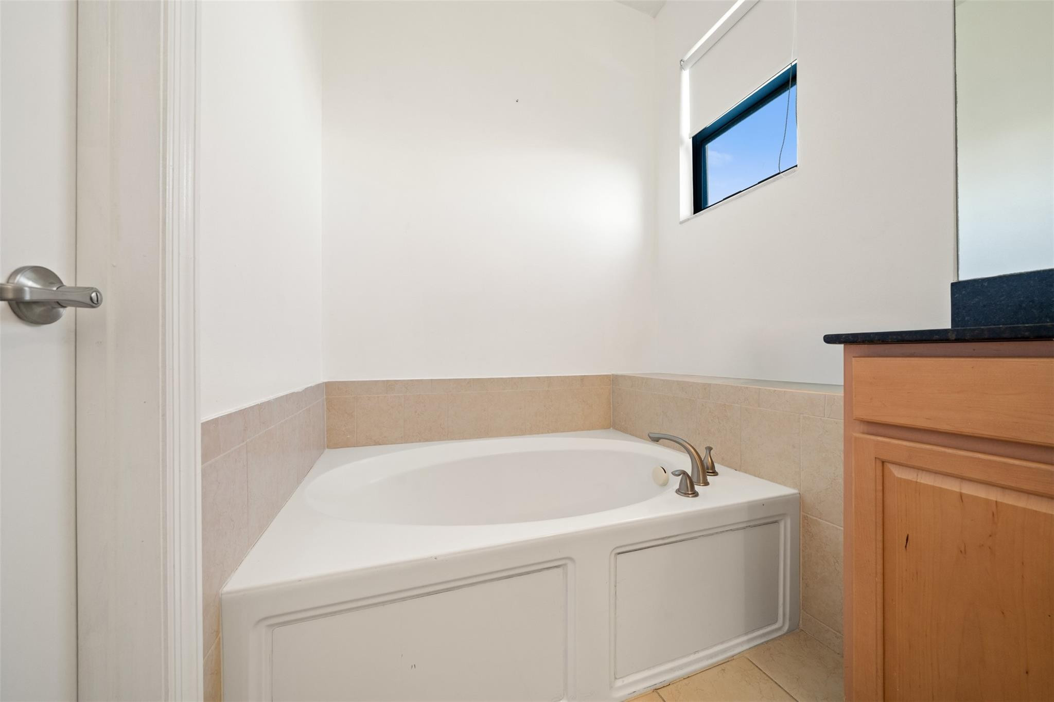 631 Northeast 191st Terrace Miami, FL 33179 - Photo 13 of 31 Photo 13