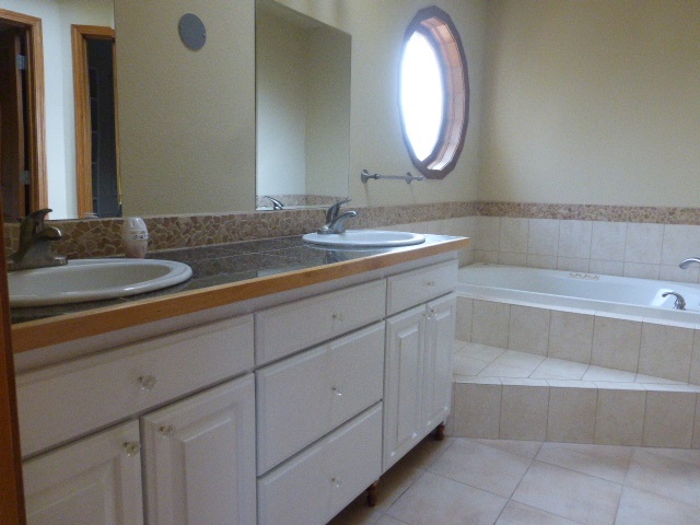 9806 North Ridgecrest Drive Spokane, WA 99208 - Photo 14 of 20 Gallery Image 14