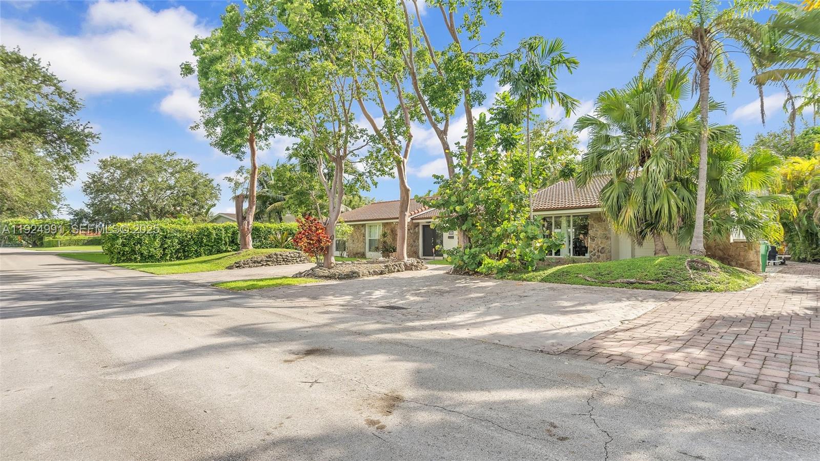 9220 Southwest 94th Place Miami, FL 33176 - Photo 58 of 67