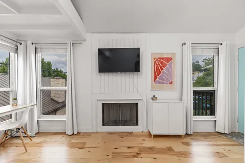 $230,000 | 1000 West 26th Street, Unit 208, Austin, TX 78705