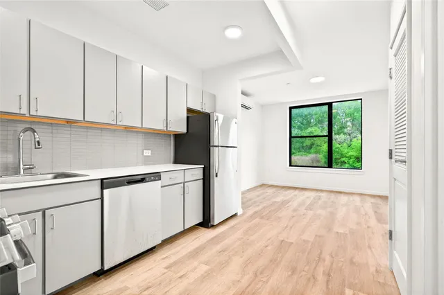 $203,000 | 355 Bronx River Avenue, Unit 1B | Soundview