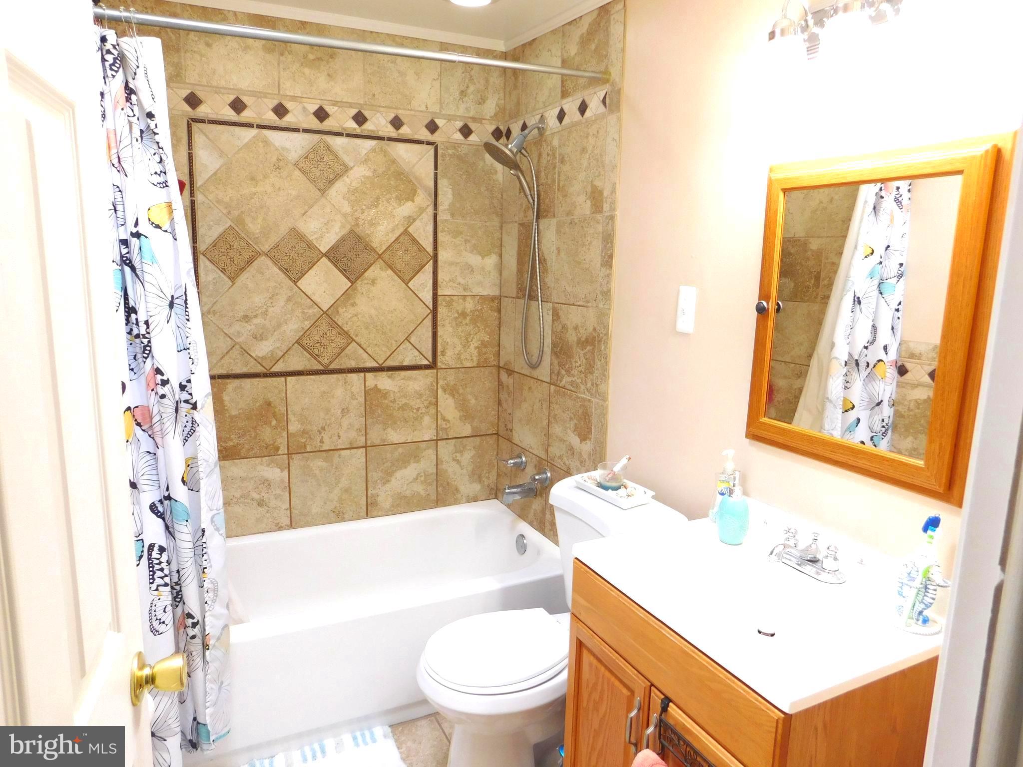 2779 Yarnall Road Halethorpe, MD 21227 - Photo 6 of 20 Beautiful updated Bathroom