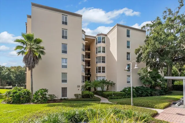 $455,000 | 204 Quayside Circle, Unit 304, Maitland, FL 32751