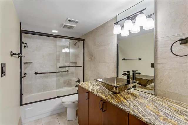 $455,000 | 204 Quayside Circle, Unit 304, Maitland, FL 32751