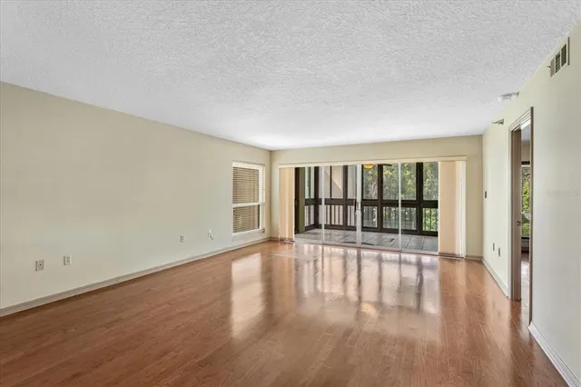 $455,000 | 204 Quayside Circle, Unit 304, Maitland, FL 32751