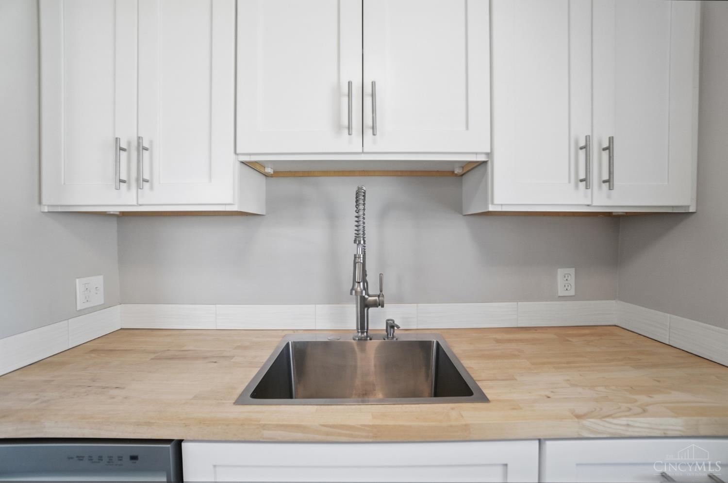 3412 Eyrich Road Cincinnati, OH 45248 - Photo 10 of 36 Gallery Image 10