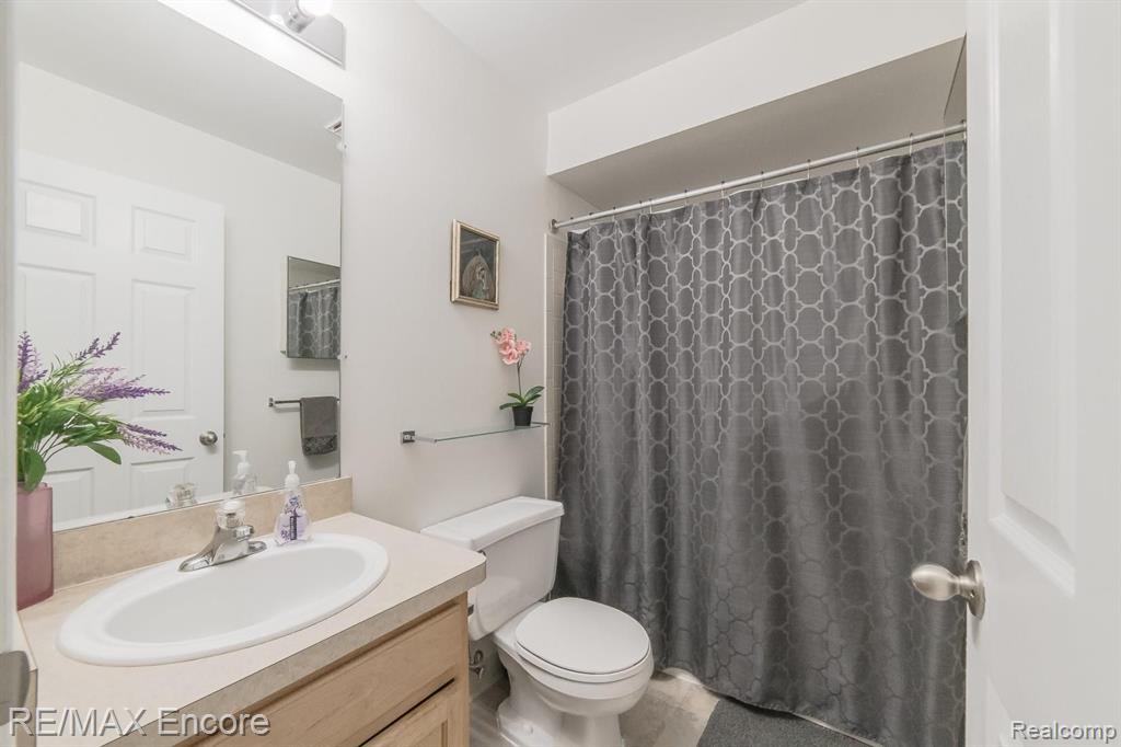 1510 Porter Circle Rochester Hills, MI 48307 - Photo 17 of 28