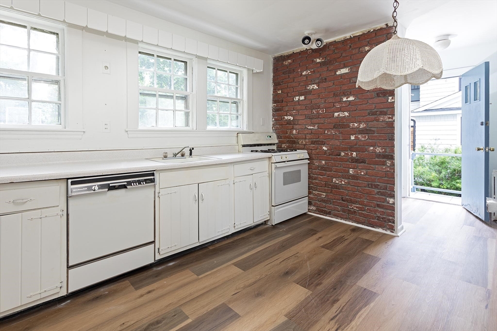 10 Ravenna Road Boston, MA 02132 - Photo 8 of 14 Gallery Image 8