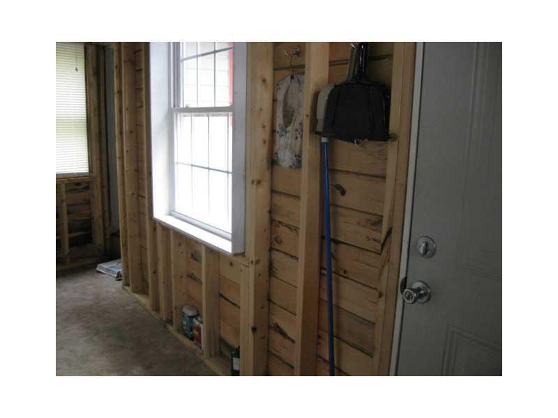 184 Dodge Road Somerville, ME 04348 - Photo 20 of 35 Hallway.