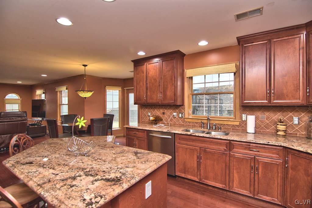 318 Edgemont Road Stroudsburg, PA 18360 - Photo 26 of 48 Gallery Image 26