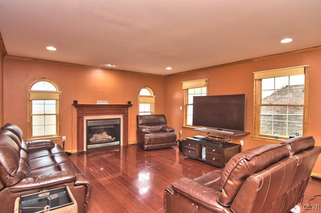 318 Edgemont Road Stroudsburg, PA 18360 - Photo 29 of 48 Gallery Image 29