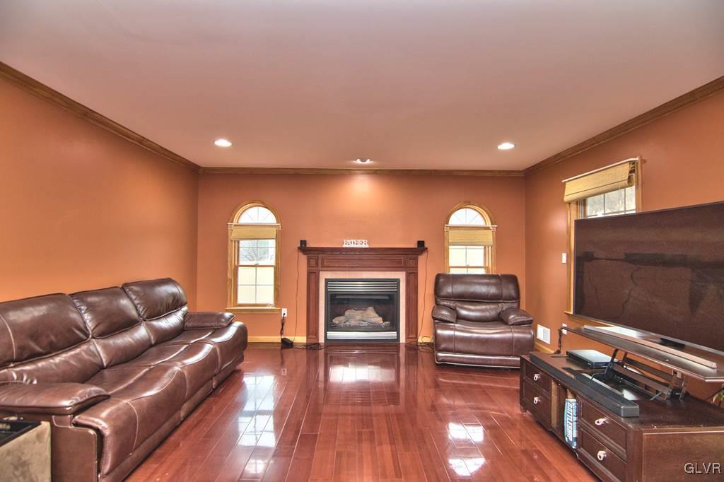 318 Edgemont Road Stroudsburg, PA 18360 - Photo 30 of 48 Gallery Image 30