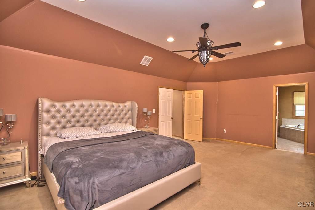 318 Edgemont Road Stroudsburg, PA 18360 - Photo 42 of 48 Gallery Image 42