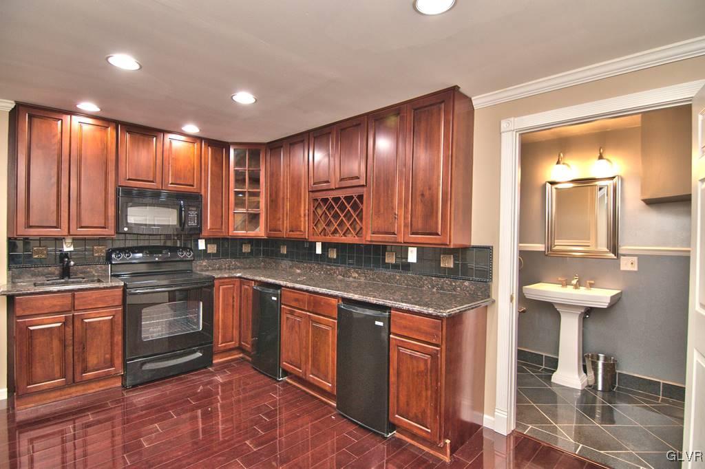 318 Edgemont Road Stroudsburg, PA 18360 - Photo 46 of 48 Gallery Image 46