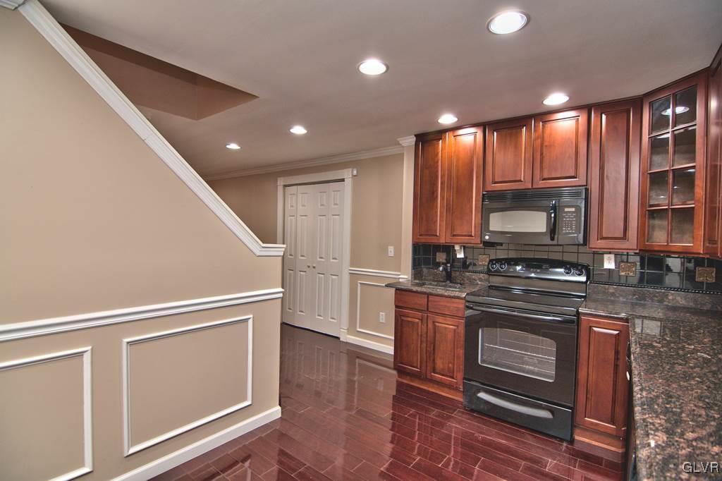 318 Edgemont Road Stroudsburg, PA 18360 - Photo 47 of 48 Gallery Image 47