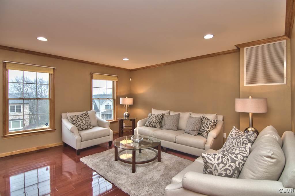 318 Edgemont Road Stroudsburg, PA 18360 - Photo 9 of 48 Gallery Image 9