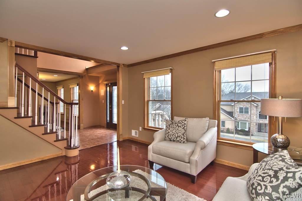 318 Edgemont Road Stroudsburg, PA 18360 - Photo 10 of 48 Gallery Image 10