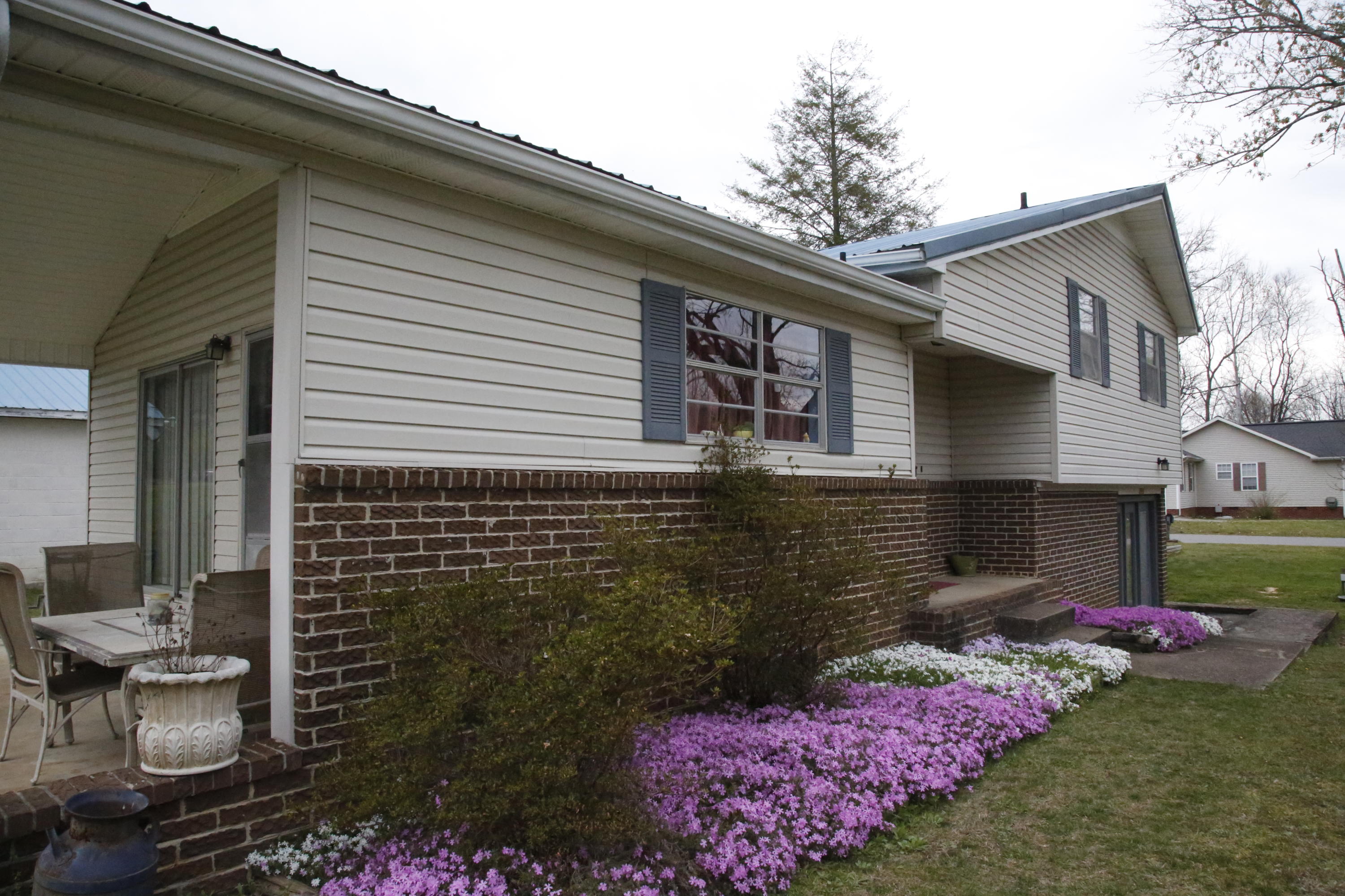 5635 West Valley Road Dunlap, TN 37327 - Photo 3 of 17 _62A3957
