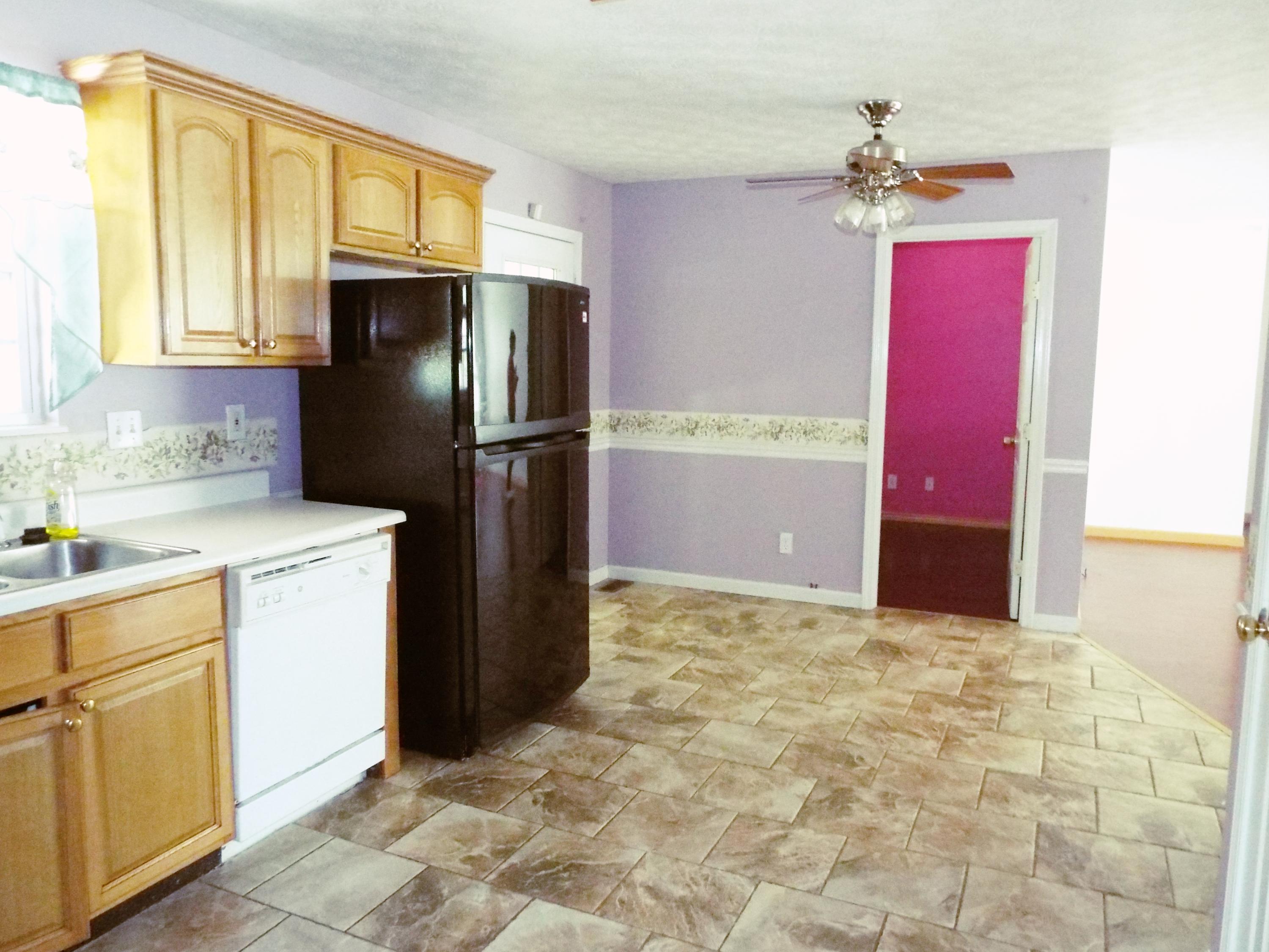 3610 Sams Road Rockford, TN 37853 - Photo 9 of 20 EAT-IN KITCHEN
