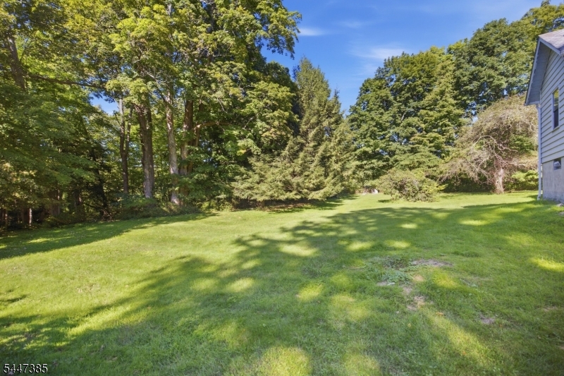205 Glen Road Sparta, NJ 07871 - Photo 27 of 33 Gallery Image 27