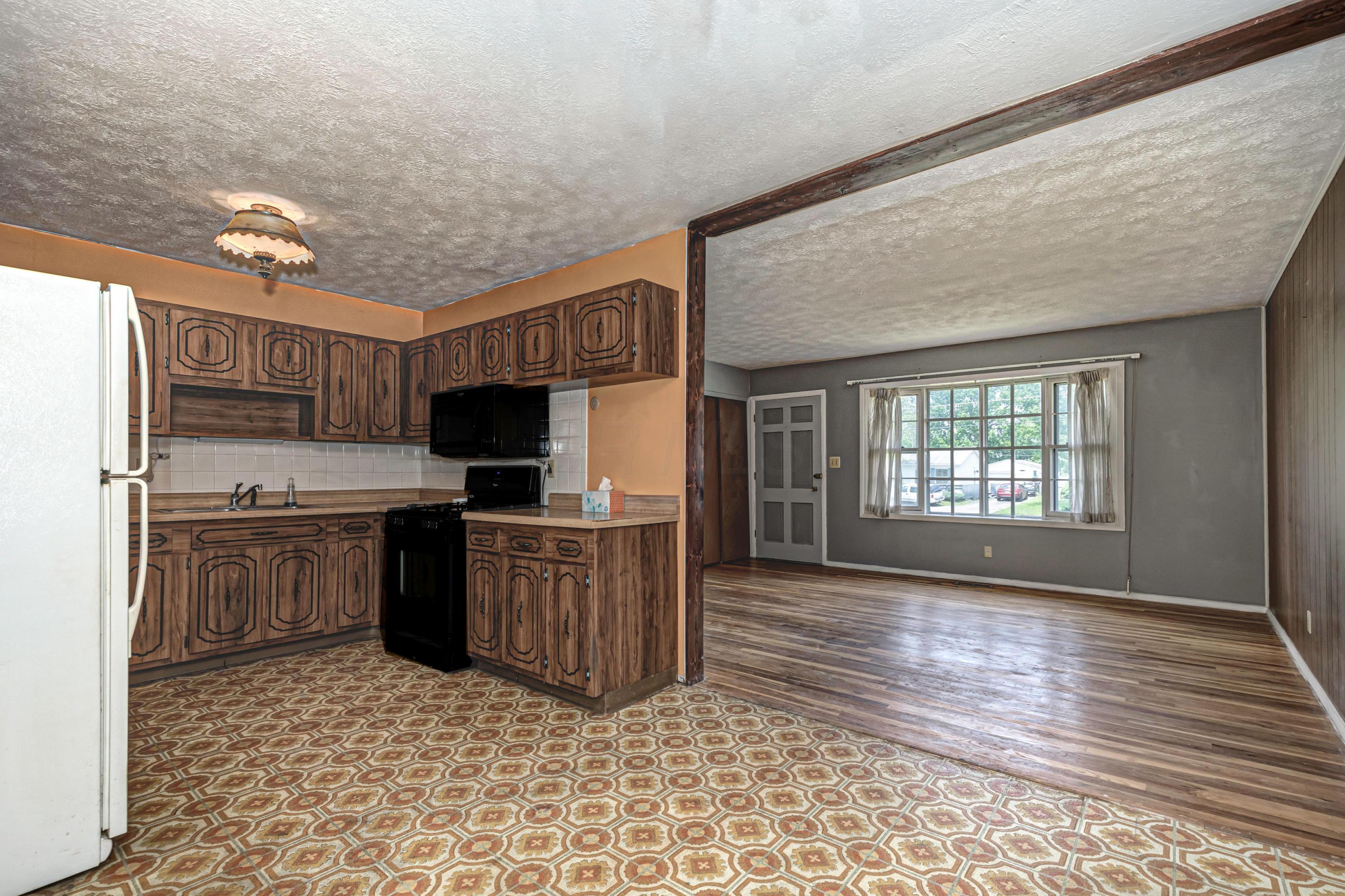 3373 Dempsey Road Westerville, OH 43081 - Photo 8 of 38 Gallery Image 8