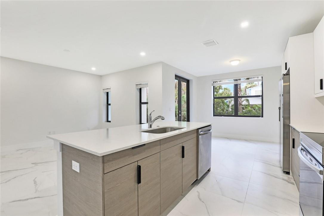 376 Bella Sol Way West Palm Beach, FL 33406 - Photo 15 of 38 Photo 15