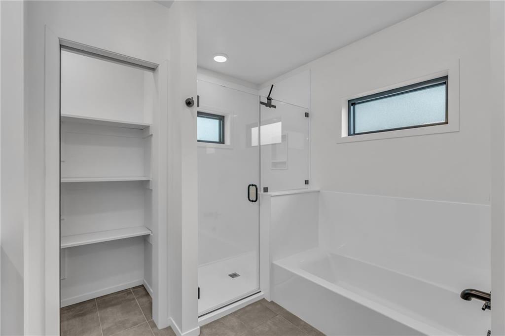1506 University Drive Lawrence, KS 66044 - Photo 23 of 42