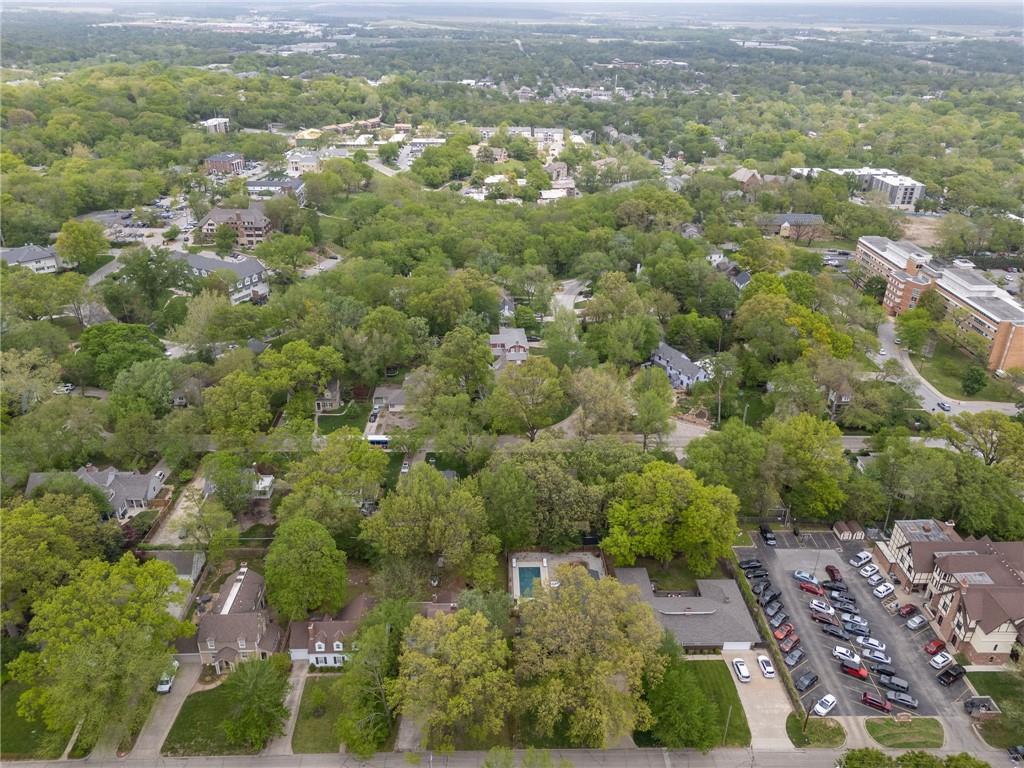 1506 University Drive Lawrence, KS 66044 - Photo 38 of 42