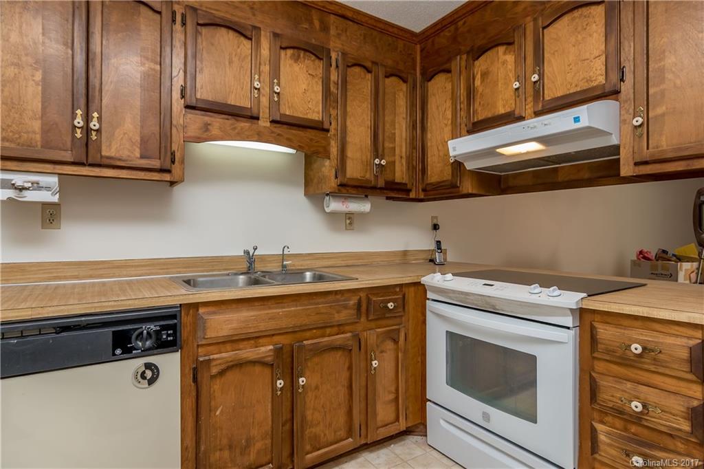 1553 South Point Road Belmont, NC 28012 - Photo 5 of 22 Gallery Image 5