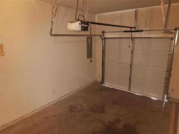 $1,595 | 2621 Lee Avenue, Unit B, Fort Worth, TX 76164